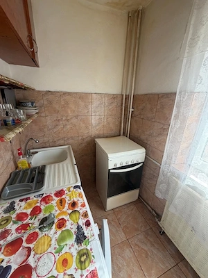 Garsonieră decomandata, 35 mp , etaj 2/4, zona Lapus Arges, vizavi de  Sucpi - imagine 3