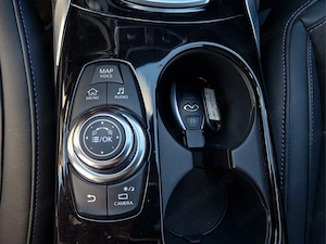 Infiniti Q30 S 2.0t 210 CP 2016 4x4 Automat,Sport City Black,Led,Piele,Navi,PDC,Panoramic,Jante 19". - imagine 13