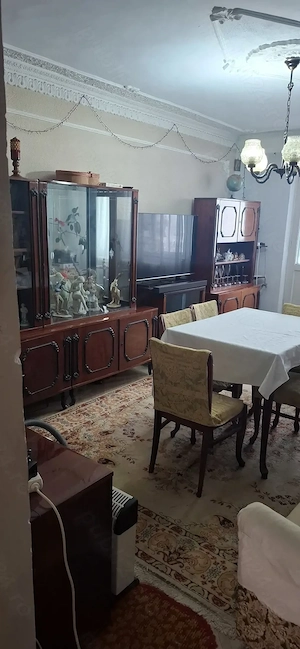 Vînd apartament 3 camere 