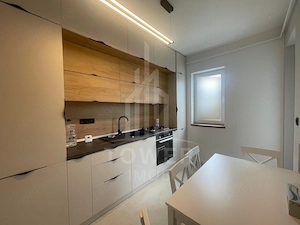Apartament 2 camere decomandat,et 1-55mp,mobilat,6mp balcon,zona Brana-Selimbar - imagine 13