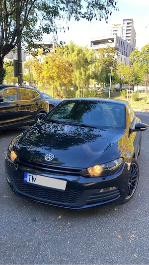 Volkswagen Scirocco 2.0 TSI 200CP DSG 6 - imagine 10