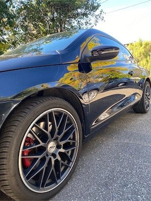 Volkswagen Scirocco 2.0 TSI 200CP DSG 6 - imagine 3