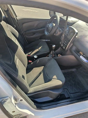 Renault Clio 4 - 2019 - imagine 6