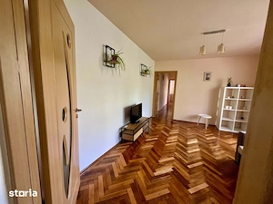 3 camere luminoase, et 2, cu parchet masiv, aproape de centru, renovat - imagine 4