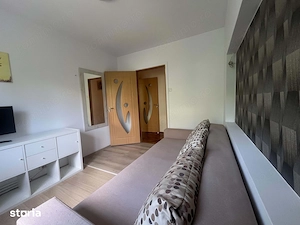 3 camere luminoase, et 2, cu parchet masiv, aproape de centru, renovat - imagine 12