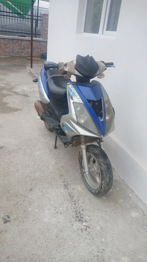 scuter funcționabil trebuie reglat carburatorul - imagine 3