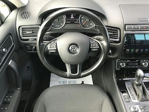 Volkswagen Touareg 3.0 V6 TDI SCR Blue Motion DPF Automatik - imagine 15
