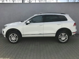Volkswagen Touareg 3.0 V6 TDI SCR Blue Motion DPF Automatik - imagine 10