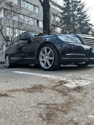 Mercedes-Benz C200 CGI - imagine 3