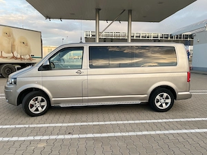 Volkswagen Caravelle Long T5 2.0 TDI 140 CP 4Motion   2013   8+1 locuri - imagine 3