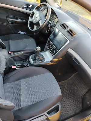 Skoda Octavia 2 2011 - imagine 5