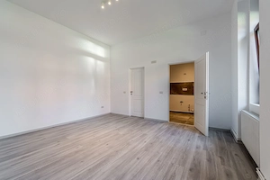 Central Arad | 43 mp | renovat - imagine 2