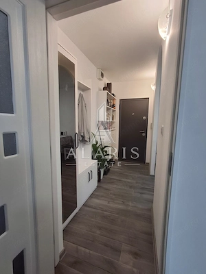 Apartament cu 2 camere, proaspăt renovat, zona Calea Sagului
