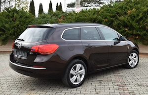 Opel Astra an 2014 motor 1.7 diesel - imagine 4
