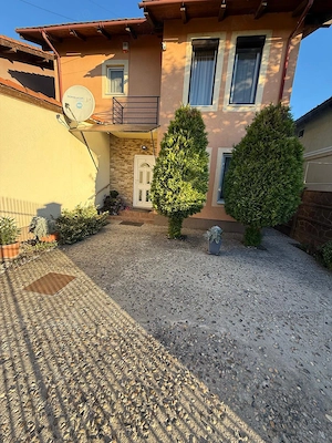 Proprietar, vând casă 4 camere în Utvin - imagine 2