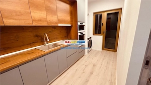 Vanzare apartament 4 camere 111 mp Strada Penes Curcanul 14 - imagine 12