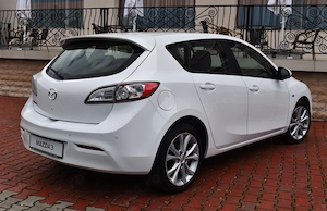 Mazda 3 motor1.6 benzina 105 CP an 2011 - imagine 3