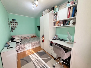 vand apartament 2 camere Sagului - imagine 2