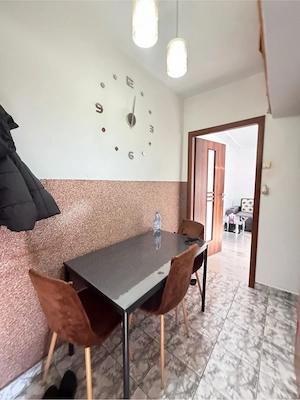 vand apartament 2 camere Sagului - imagine 7
