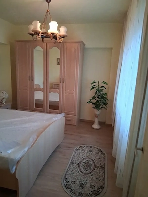 Ofer spre închiriere apartament zonă ultracentral  - imagine 2