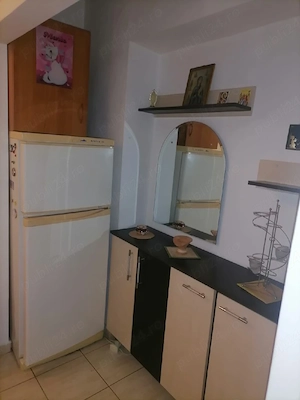 închiriez apartament cu o cameră  - imagine 4
