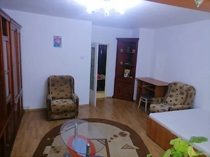 închiriez apartament cu o cameră  - imagine 2