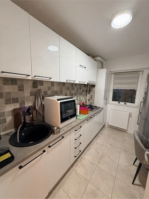 închiriez apartament cu 2 camere  - imagine 3