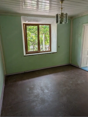 Casa cu livada si teren 1.947 mp teren, langa Husi - imagine 6