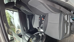 Vand Suzuki Vitara, 121616 km, an fabricatie 2019, primul proprietar - imagine 7