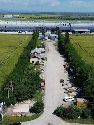 Teren 10.000 mp de închiriat la DN72, Ariceștii Rahtivani   betonat, împrejmuit - imagine 2