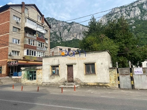 De vanzare teren si constructii in Baile Herculane, zona centrala - imagine 2