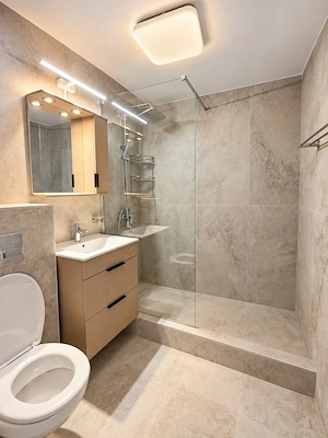 Inchiriez apartament cu 3 camere, prima inchiriere, complet mobilat si utilat - Gorjului - imagine 9