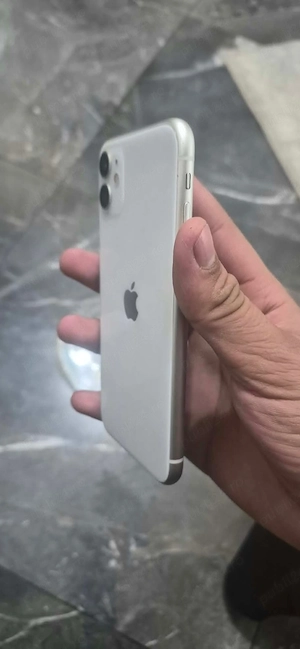 vand iphone11 inpecabil