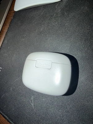 JBL Tune Beam 2 albe, cu certificat de garanție   229 lei negociabil