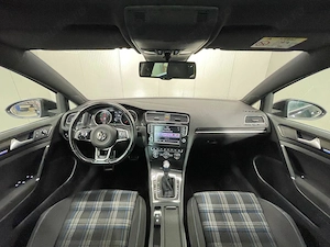 Volkswagen Golf - imagine 7