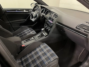 Volkswagen Golf - imagine 10