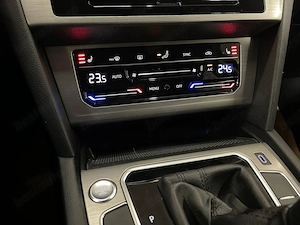 Volkswagen Passat - imagine 19