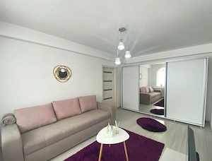 in Zona TRACTORUL BRASOV ofer in chirie apartament cu 2 camere