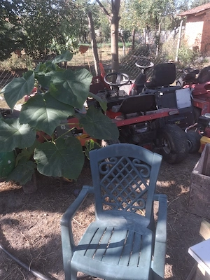 piese tractoras de tuns iarba