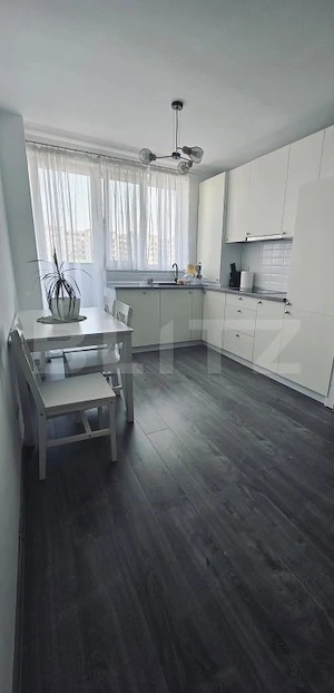 Apartament 3 camere, 2 balcoane, 58 mp, Torontal