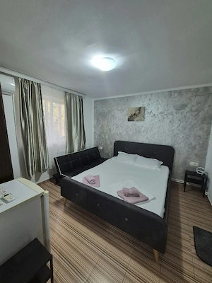   Inchiriem muncitori Santier  vila 10 camere pentru muncitori Revelion 2026-2027 majorat    - imagine 5