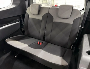 Dacia Lodgy 1.6 Laureate - imagine 15
