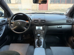 Toyota Avensis 2.0 D-4D 126 CP   2  km   Navi   3.150   - imagine 6