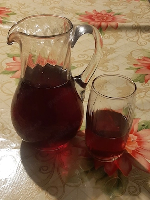Alb, Roșu și Distilat