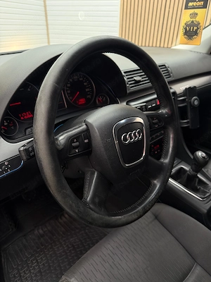 Audi A4 , 2,0 Tdi . 140 cp . Inmatriculat taxele la zii . Rate fixe si fara avans . - imagine 7