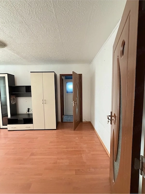 vand sau schimb apartament cu 2 camere