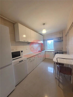 Apartament 3 Camere Foarte Spatios | Strada Unirii Faleza Nord - imagine 3