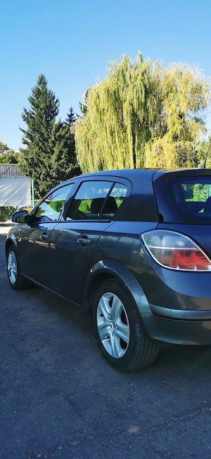 Opel Astra H 2010 - imagine 4