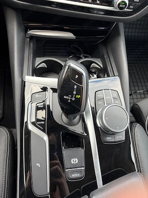 BMW g31 520D x drive - imagine 10