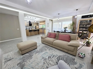 Vila de Exceptie in Dumbravita – Spatiu, Confort si Eleganta! - imagine 3